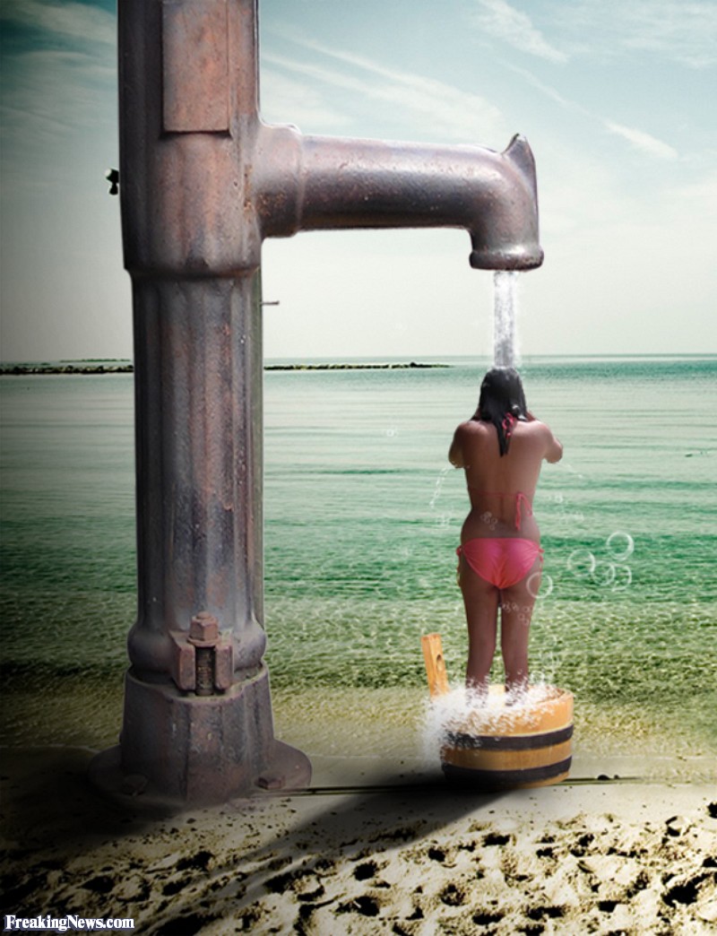 beach-shower-under-old-pump-64601.jpg